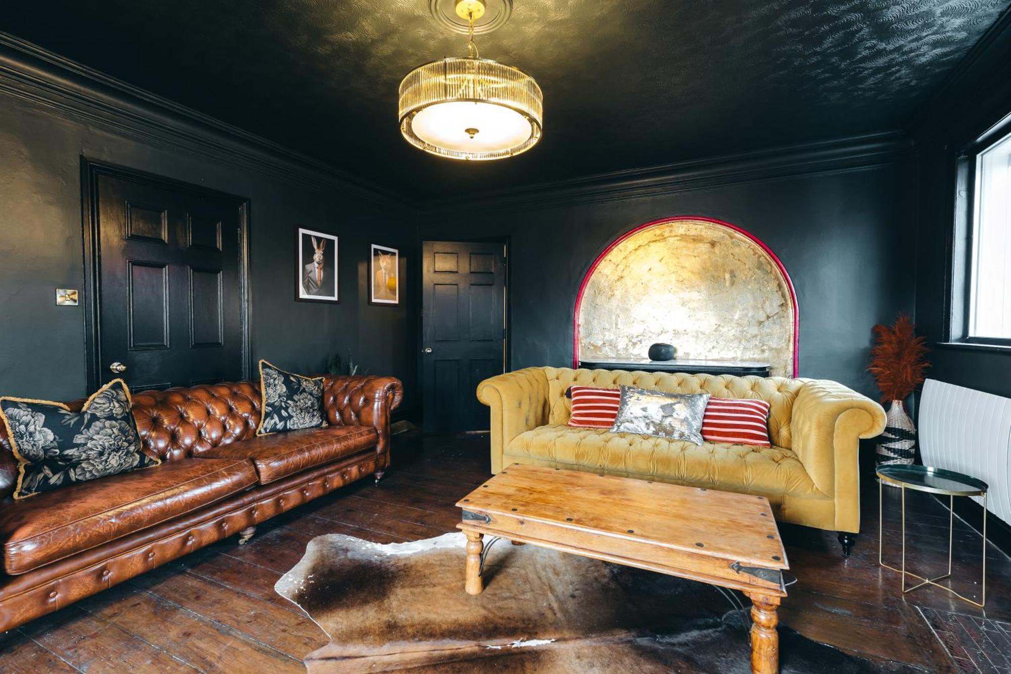 House With A Cinema And Games Room, Sleeps 17 Шрусбъри Екстериор снимка